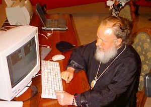 Il patriarca Kirill: la missione della Chiesa dovrebbe essere meglio rappresentata sul web